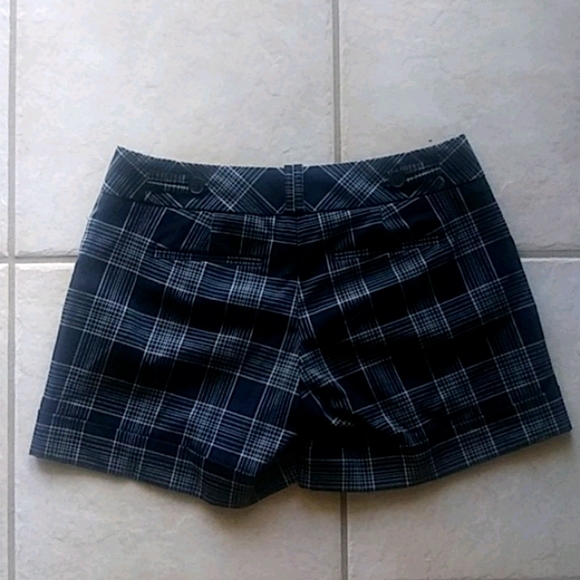 Trixie + lulu plaid navy shorts. - Picture 2 of 4